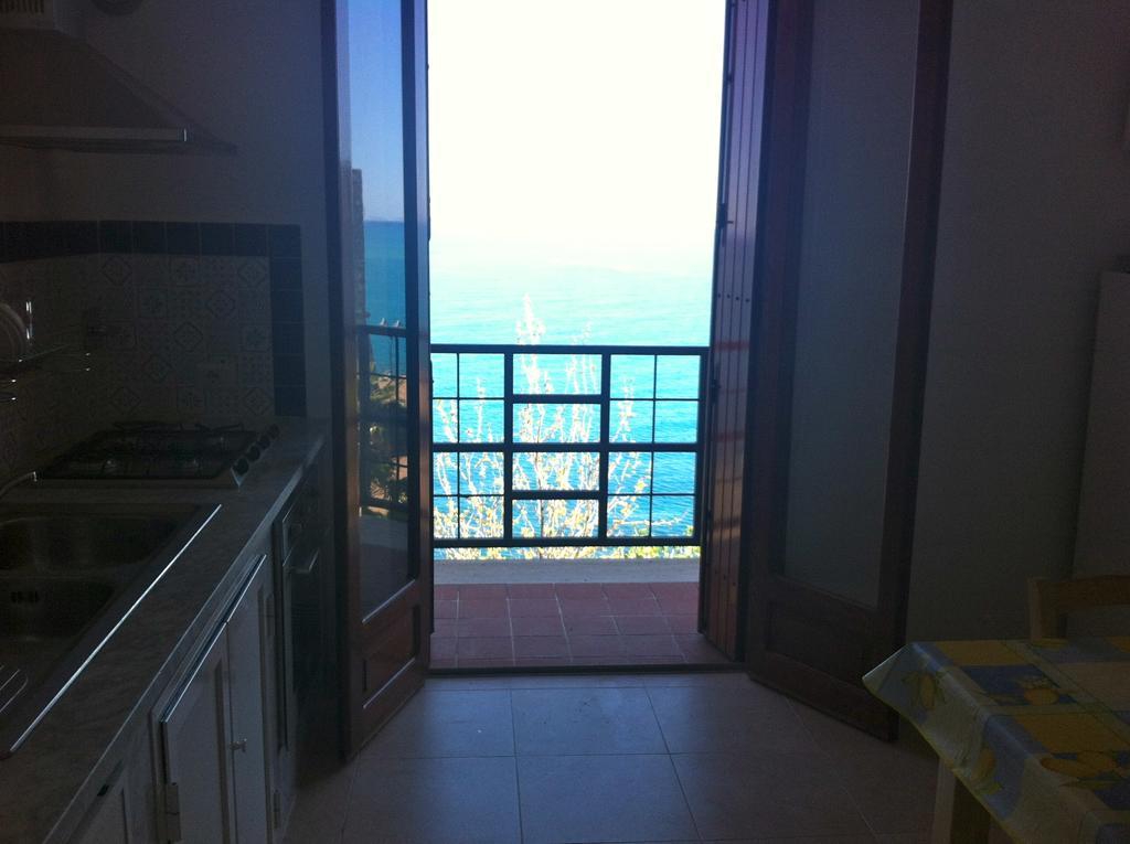 Marco Polo Casa Vacanze Pollina Bilik gambar